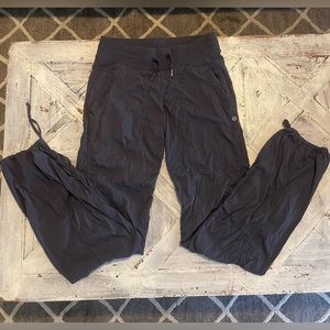 Womens LULULEMON Full length windbreaker pants